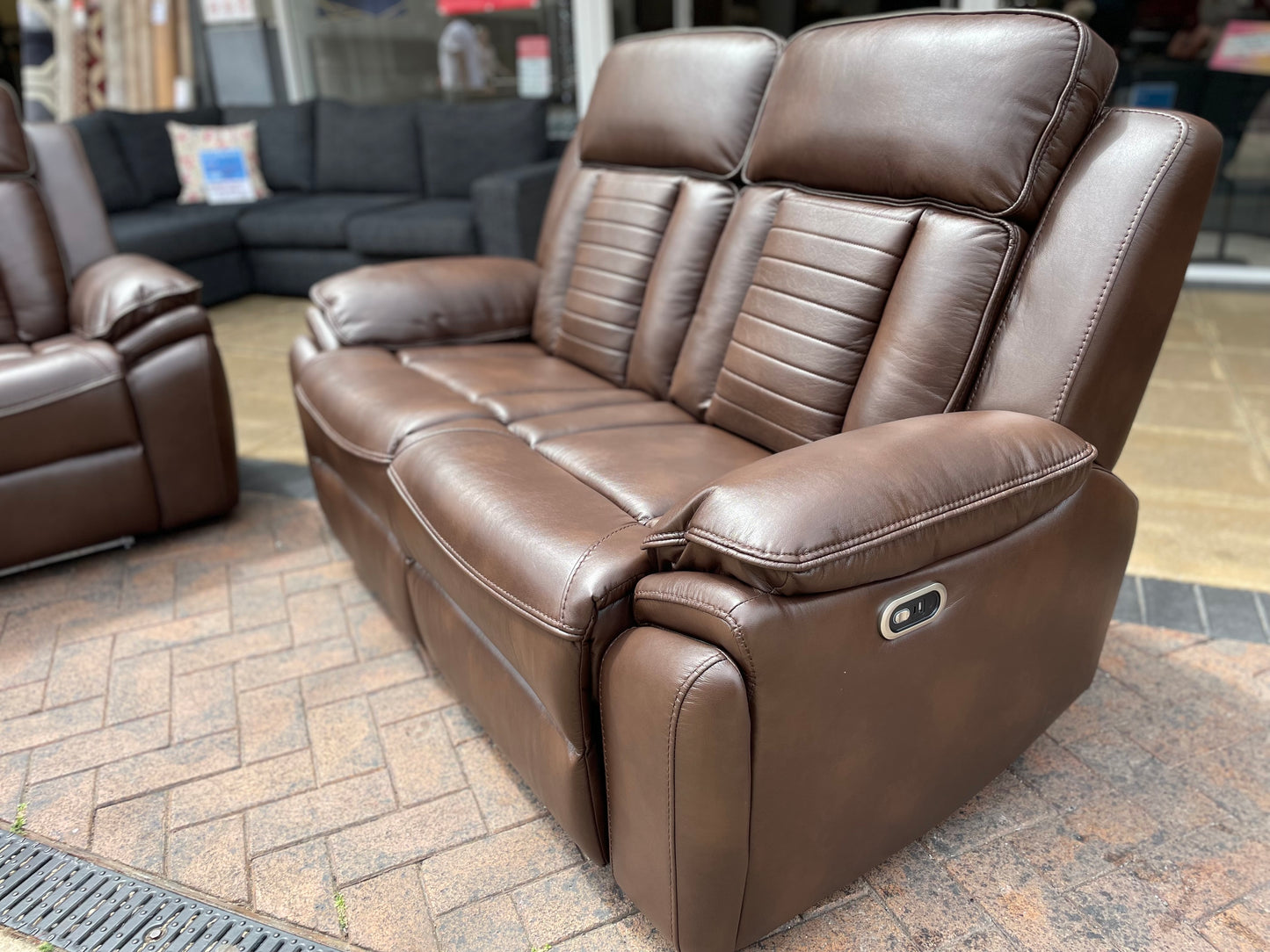 Sevilla Power Recliner Wireless Charger 3+2 Suite