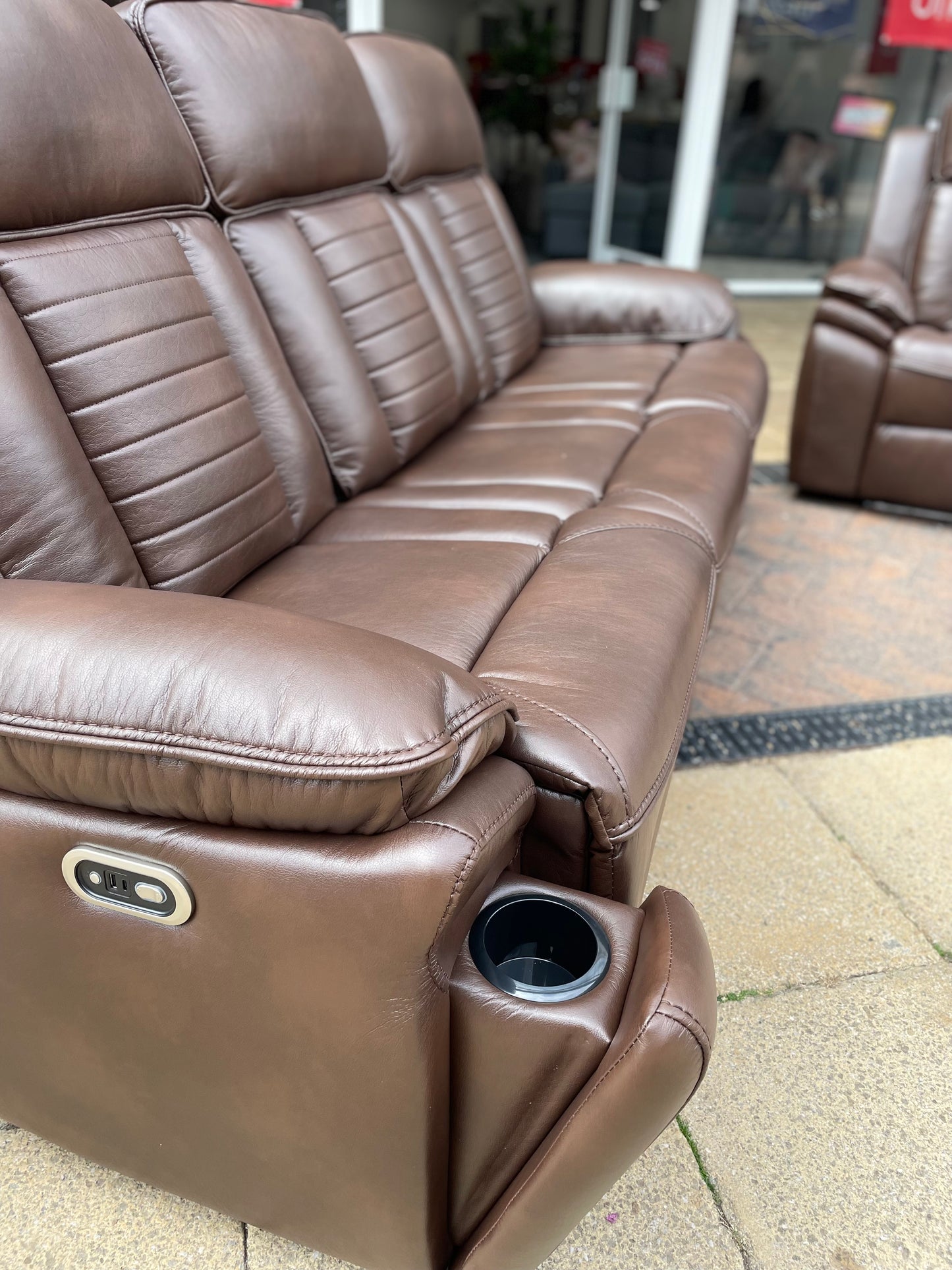 Sevilla Power Recliner Wireless Charger 3+2 Suite