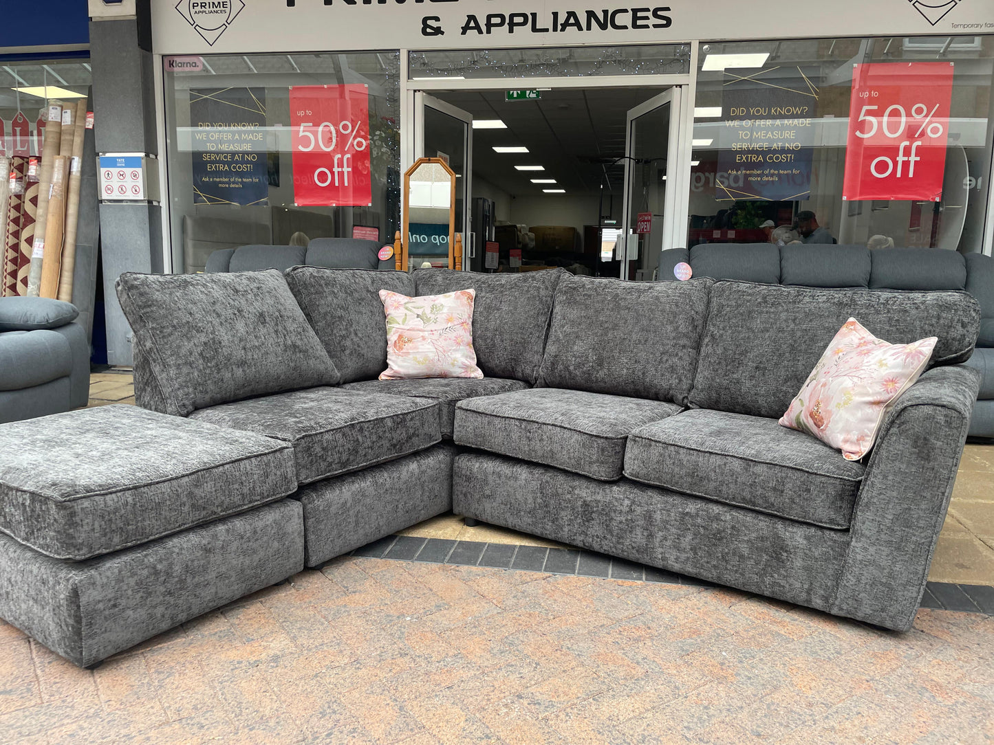 Miama Corner Sofa With Footstall