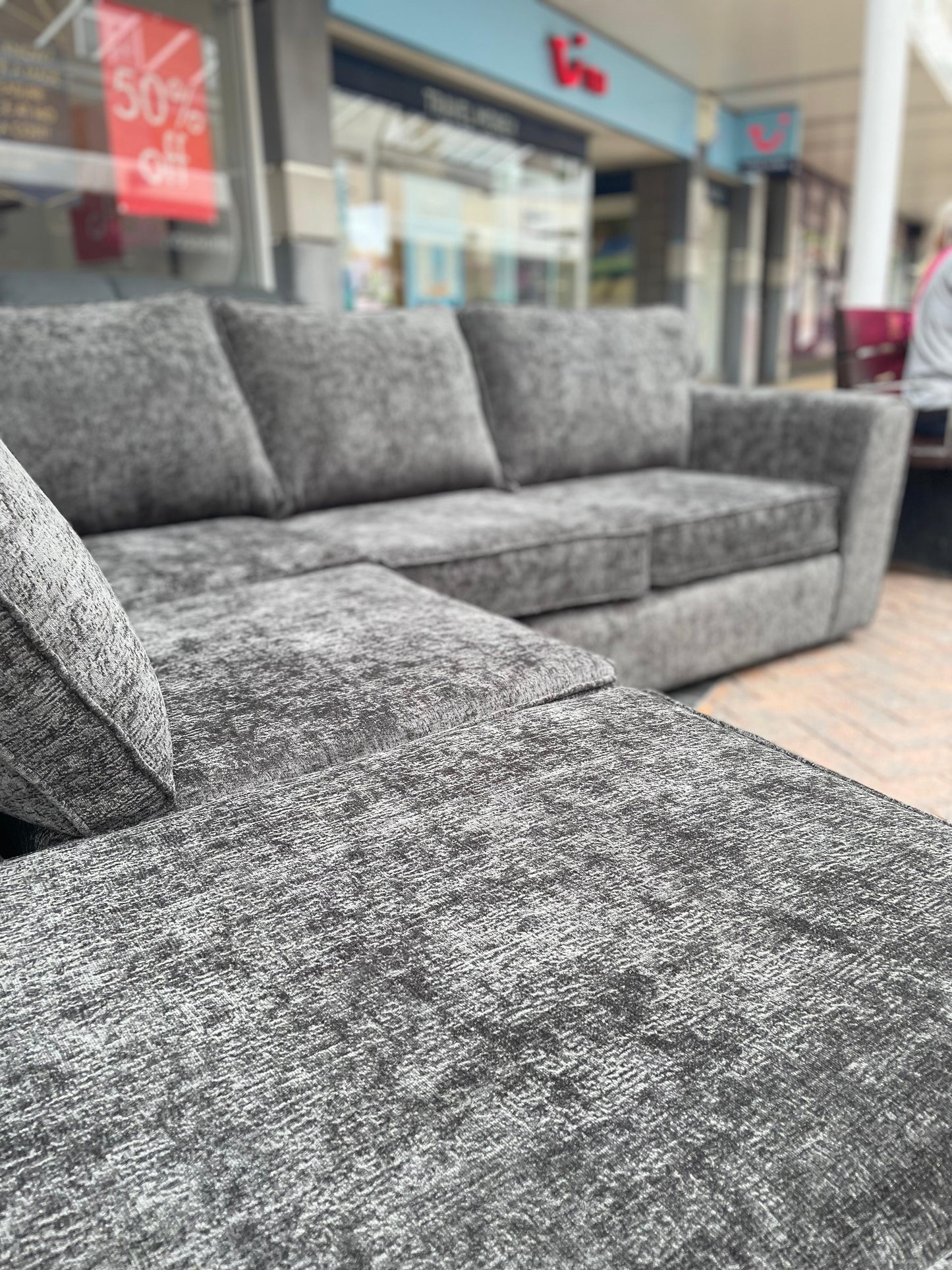 Miama Corner Sofa With Footstall